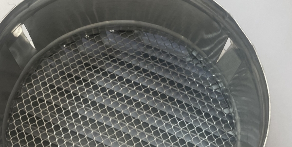 Lüftungsgitter Aluminium weiss mit Stutzen DN 195 - 200mm